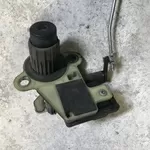 Бу механизм кнопка открытия крышки багажника Renault Laguna 1,  7701367601,  лифтбек.