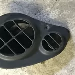 Бу правый дефлектор воздуховода торпеды Renault Laguna 1,  7700824994