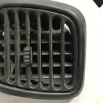 Бу дефлектор воздуховода правой двери Renault Laguna 1, 7700822838