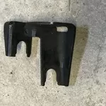 Бу кронштейн крепления тросов КПП JR5 Renault 8200082266