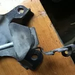 Б/у кронштейн задней балки правый Renault Megane Scenic 2,  8200792367