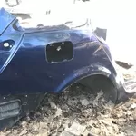 Бу задняя правая четверть крыло Renault Laguna 2 универсал 7751476031,  760300368R