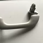 Бу ручка потолка Renault 8200000099 Trafic 2, Laguna 2, Opel Vivaro 2, Nissan Primastar 2