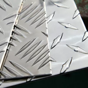 Алюминиевый лист,  рифленый,  квинтет,  гладкий. Опт / розница.