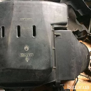 Б/у корпус воздушного фильтра Renault Laguna 2,  44605885901,  7700104844, 