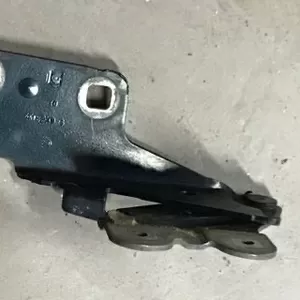 Бу петля капота Renault Laguna 2,  8200418249,  7700418249,  правая.