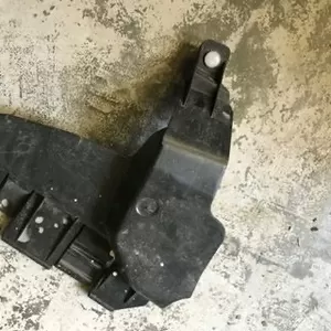 Бу пыльник замка правой двери Renault Scenic 2,  8200261266,  261266