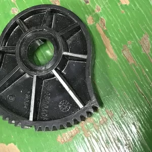 Бу шестерня заслонки печки Renault Laguna 1,  90.704.38.137,  9070438137