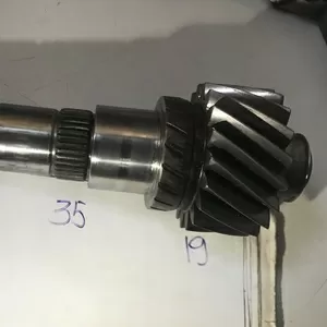 Бу вал вторичный 3-4-задней передачи 6-ст. КПП 19 зубов Renault Laguna 2.