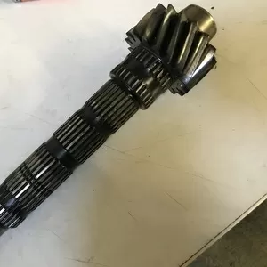 Бу вал КПП вторичный JR5,  8200654077 16x55 зубов Renault Laguna Megane Kangoo