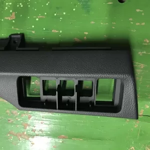 Бу накладка под блок кнопок Hyundai / Kia 93310-4Y000,  299121220