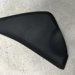 Бу накладка торпедо правая Kia Rio 3,  84725-4Y100