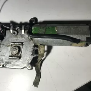 Бу моторчик люка Mercedes A class W168,  A1688204110,  0390201665