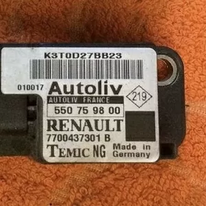 Бу датчик удара Renault Megane Scenic 1,  7700437301,  550759800