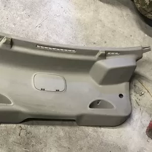 Бу обшивка крышки багажника Renault Laguna 2 лифтбек 8200107317