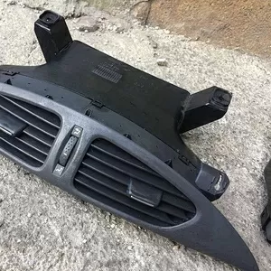 Б/у дефлектор системы отопления 7701050975,  Renault Laguna 2,  Рено Лагуна 2,  226021