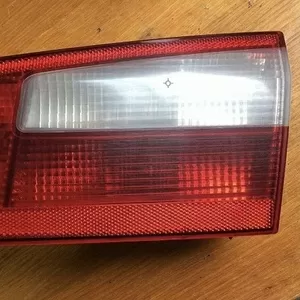 Б/у фонарь задний правый внутренний Renault Laguna 2,  8200002476 ,  лифтбэк -05г