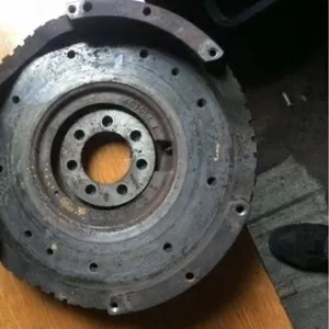 Б/у маховик Renault 1, 5 dci. 8200359373,  8200237330,  7701474643 Megane 2,  Clio 3,  Scenic 2