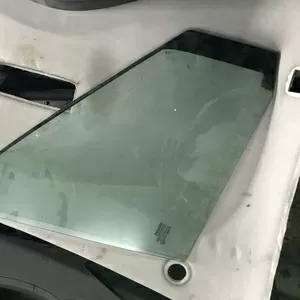 Бу стекло глухое передней правой двери Renault Scenic 2,  8200120907