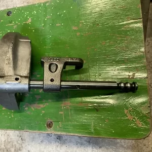 Бу вилка 1-2 передачи КПП ND0 Renault Megane Scenic 2,  7701474397
