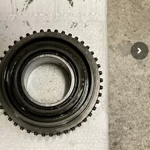 Бу шестерня 4 передачи первичного вала КПП ND0 Renault Nissan 322708H506 38 z.