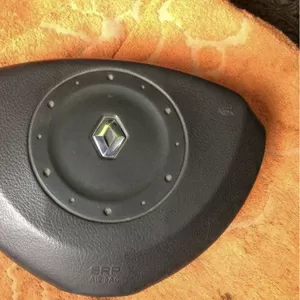 Б/у подушка airbag водителя 8200071205B,  8200071205 Renault