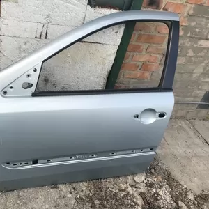 Б/у дверь передняя левая Renault Laguna 2,  7751471658 цвет TEB64