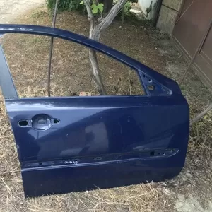 Б/у дверь передняя правая Renault Laguna 2,  7751472438,  цвет OVD42