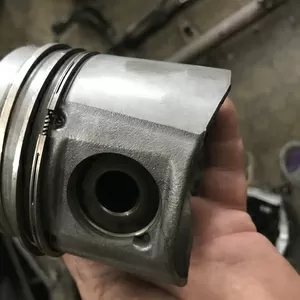 Б/у поршень на двигатель Renault G9T,  2.2dci,  стандарт,  8712740010,  7701474970