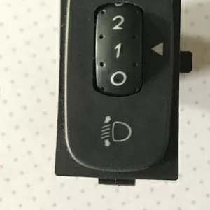 Бу кнопка коректора фар Renault Laguna 2,  8200002439,  8200032953