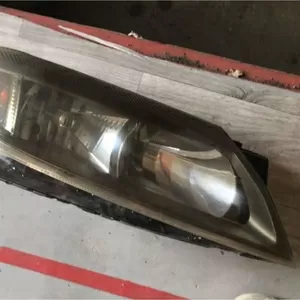 Бу корпус фары Renault Laguna 2,  8200207516,  xenon,  правая,  дорейстайлинг,  без блока розжига.