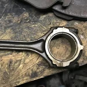 Бу шатун на двигатель Renault F4P,  F4R,  F3R 7701468914 Laguna Megane Scenic
