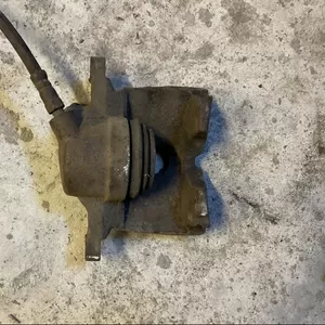 Бу суппорт передний правый Chery Amulet A11-3501060AB,  A113501060AB