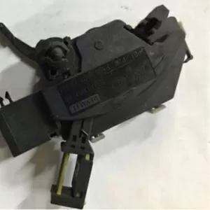 Бу датчик педали сцепления 8200110893,  8200666173 Renault Laguna 2,  Scenic,  Megane,  Espace