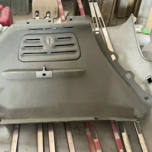 Бу обшивка багажника Renault Scenic 2,  8200228003,  левая.
