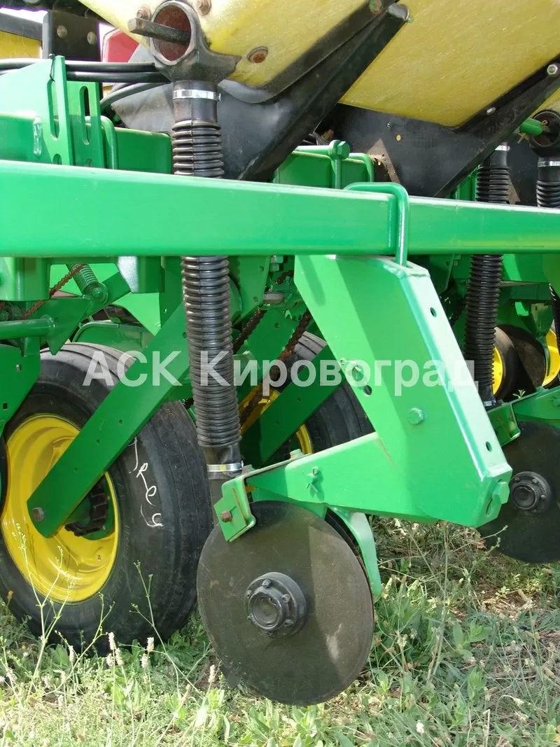 Сівалка пневматична просапна Джон Дір John Deere 7200 б/у ціна 6