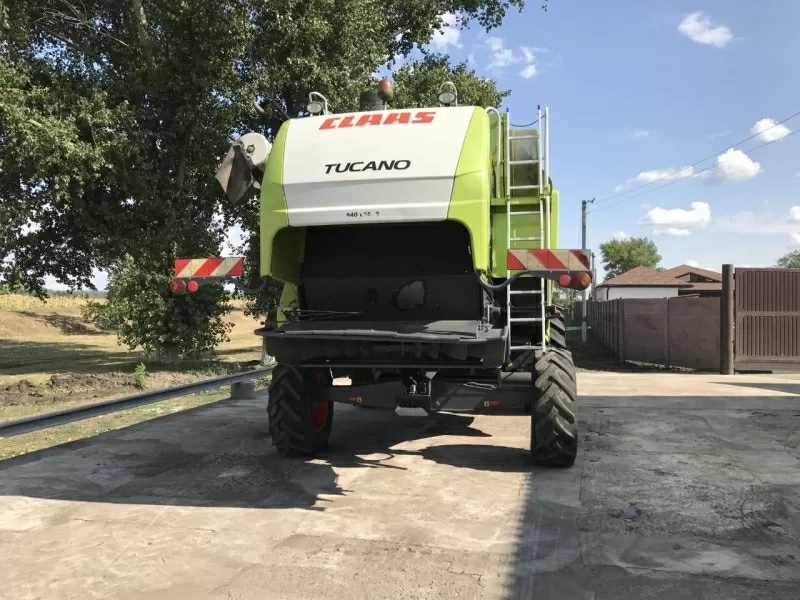 Claas Tucano 470 APS Hybrid 4