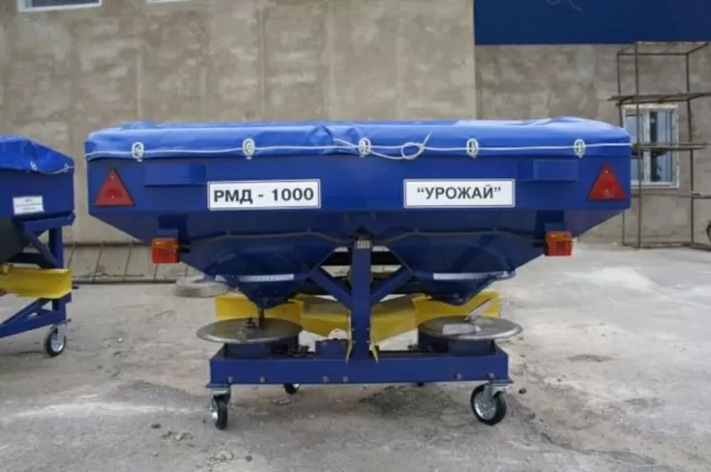 Разбрасыватель удобрений РМД-1000,  РМД-3000,  РМД-500