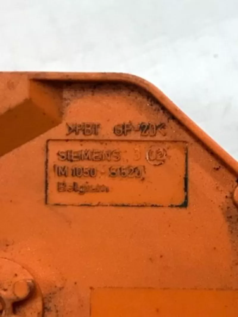 Бу фишка разьем блока управления airbag Siemens M1050-S520 3