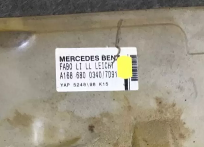 Бу ковровое покрытие Mercedes W168,  A1686800340,  переднее левое 4