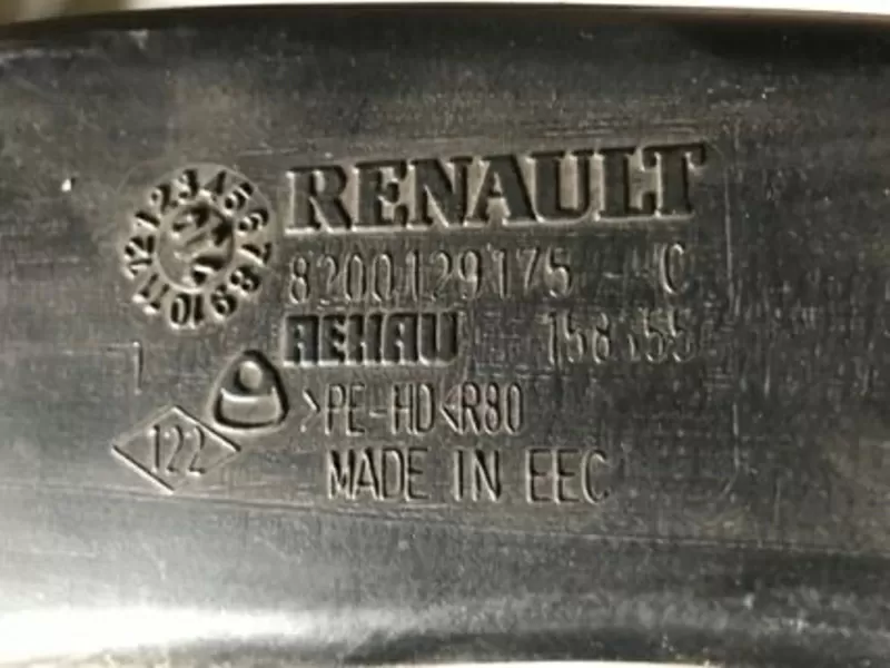 Бу воздуховод правый Renault Scenic 2,   8200129175 2