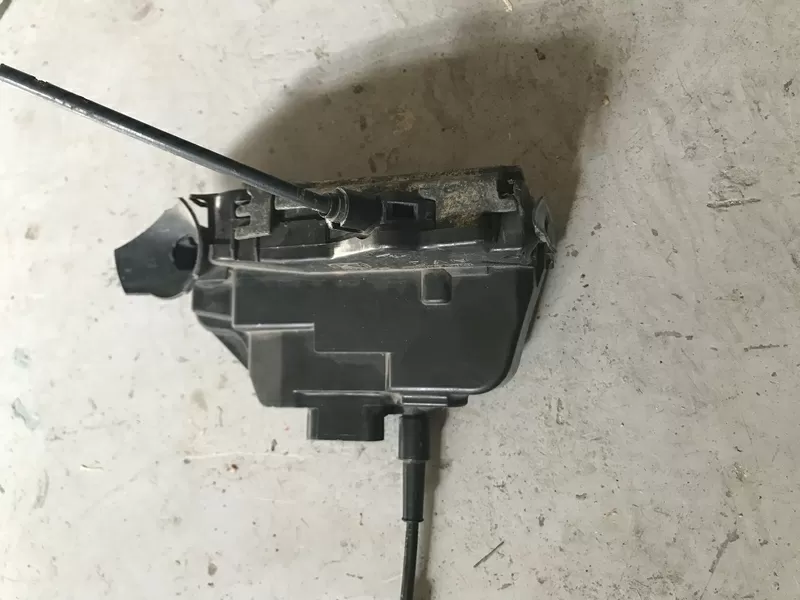 Бу замок двери Renault Laguna 2,  8200000661,  000661 передней левой