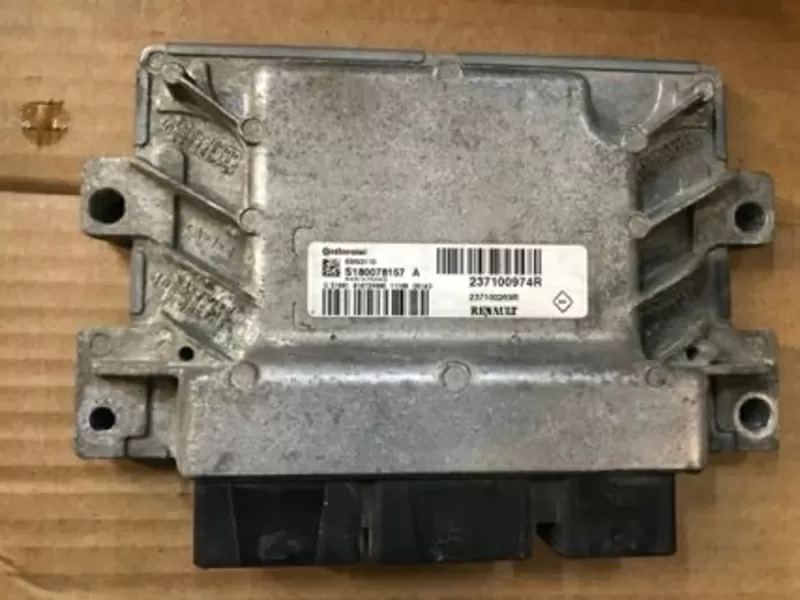 Бу блок управления двигателем Renault 237100974R,  S180078157A,  