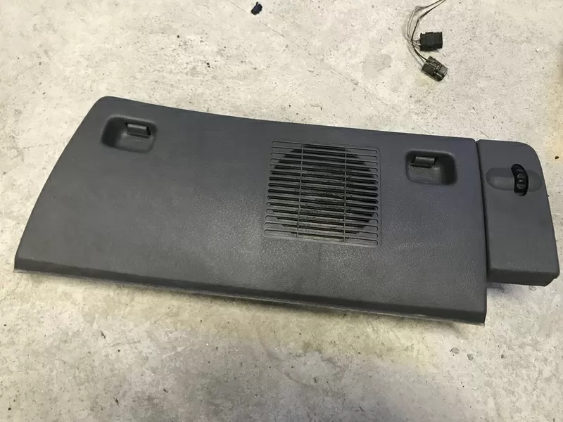 Бу крышка блока предохранителей Renault Laguna 1,  7700823492