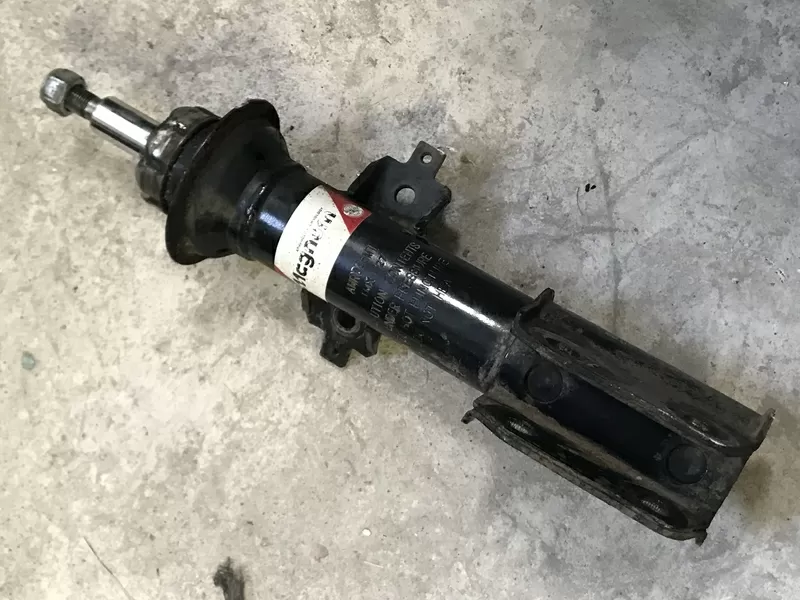 Бу амортизатор передний Renault Laguna 1,  Magnum,  7700830491,  