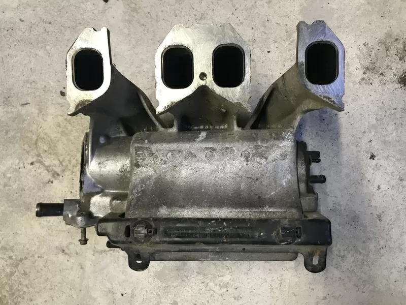 Бу коллектор впускной Renault Laguna Scenic 1,  2.0i ,  SV10100120