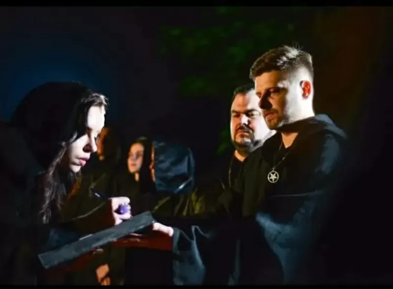 Приворот Україна. Замовити приворот у чаклуна в Києві. Магія 4