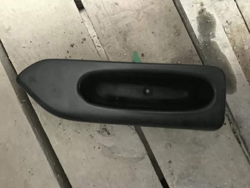 Бу ручка закрытия двери задняя правая Renault Laguna 1,  7700875650,  7700822340