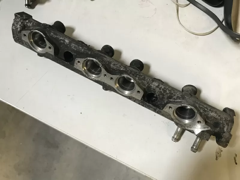 Бу топливная рейка Renault Laguna 1 ,  Megane 1,  Scenic 1,  2.0i,  857013,  7700857013