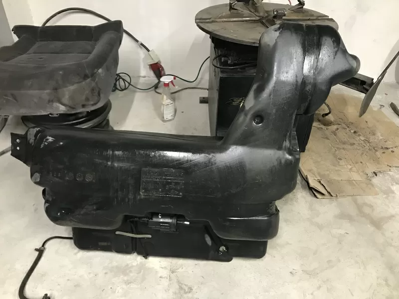 Бу топливный бак Renault Laguna 1,  2.0i,  7700413936,  7700827383  2